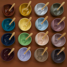 Load image into Gallery viewer, 22colors!!1set Silicone Baby Feeding Bowl Set Baby Learning Dishes Suction Bowl Set Wood Spoon Non-Slip
